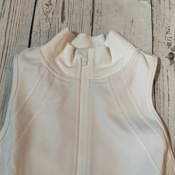 New Athleta Evolve Fleece Vest - Picture 6 of 12